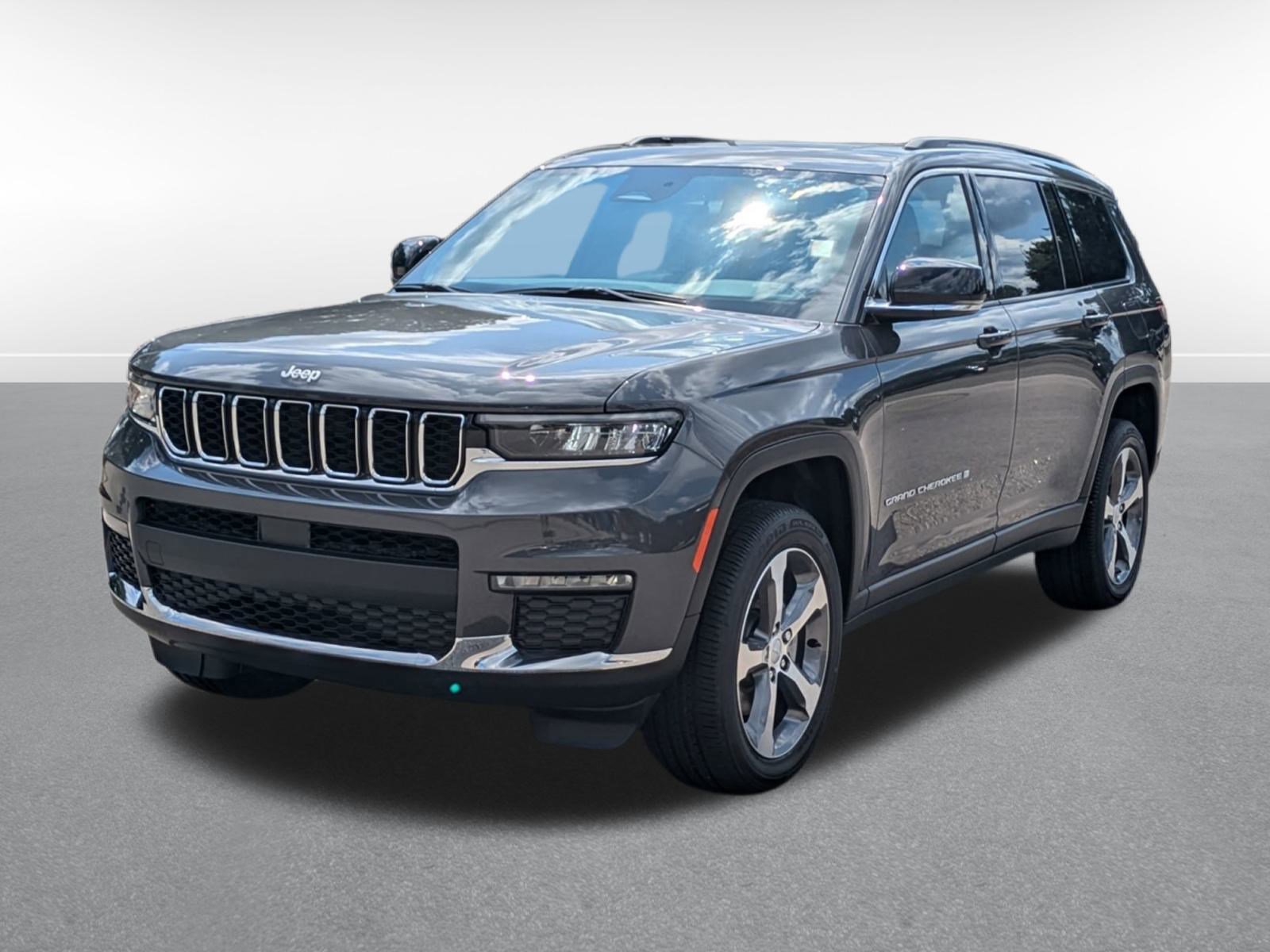 New 2025 Jeep Grand Cherokee L Limited image 1