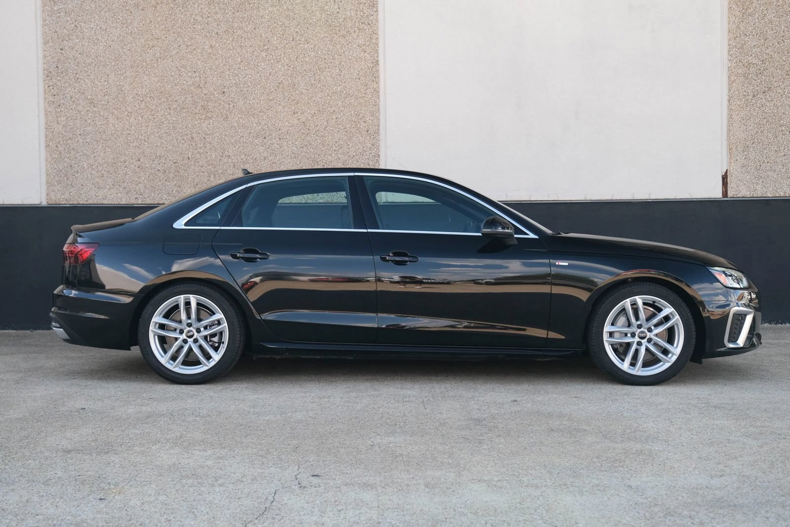 Used 2024 Audi A4 2.0T Premium Plus AWD/4WD image 6