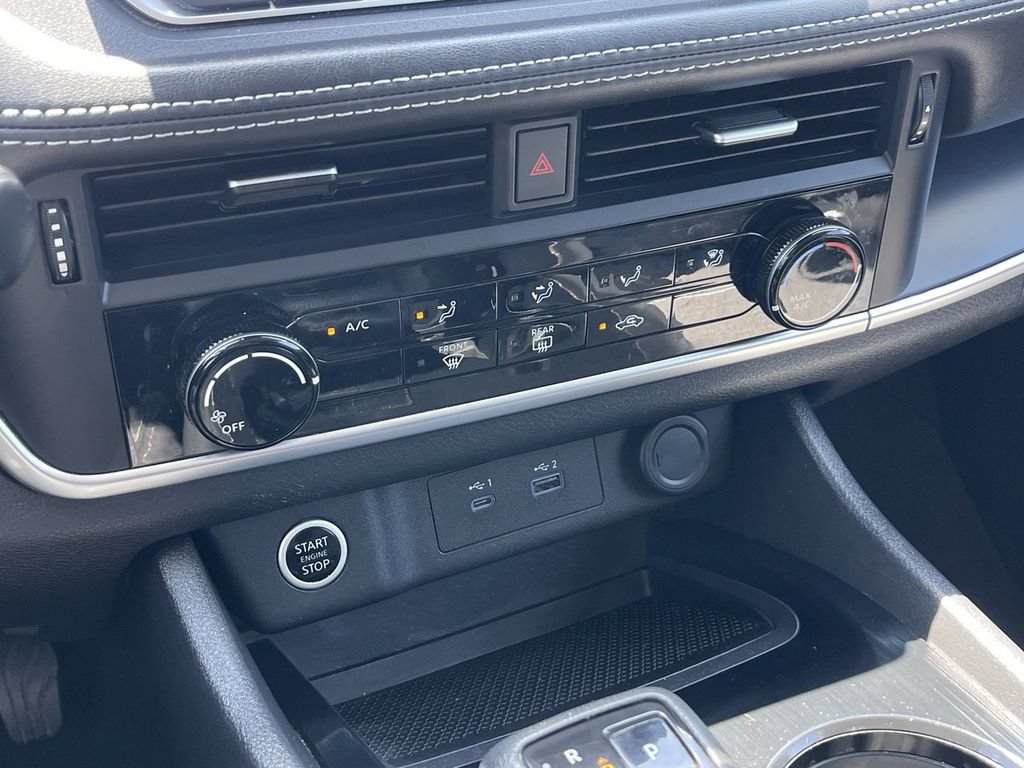 Used 2021 Nissan Rogue S FWD image 33
