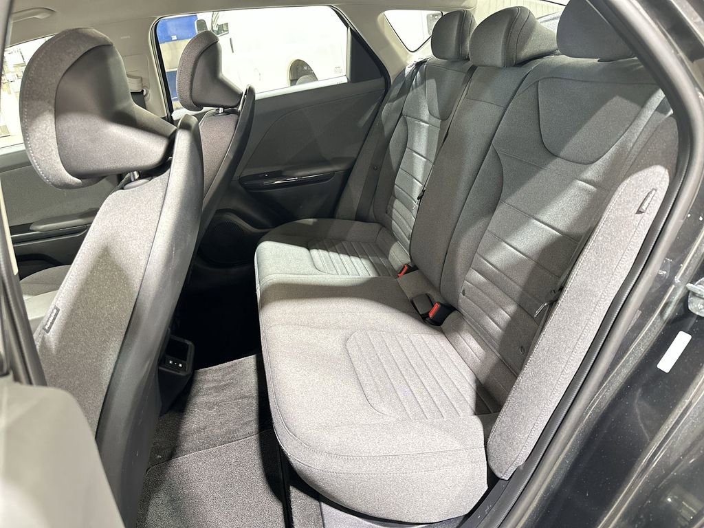 Used 2025 Kia K4 EX image 23