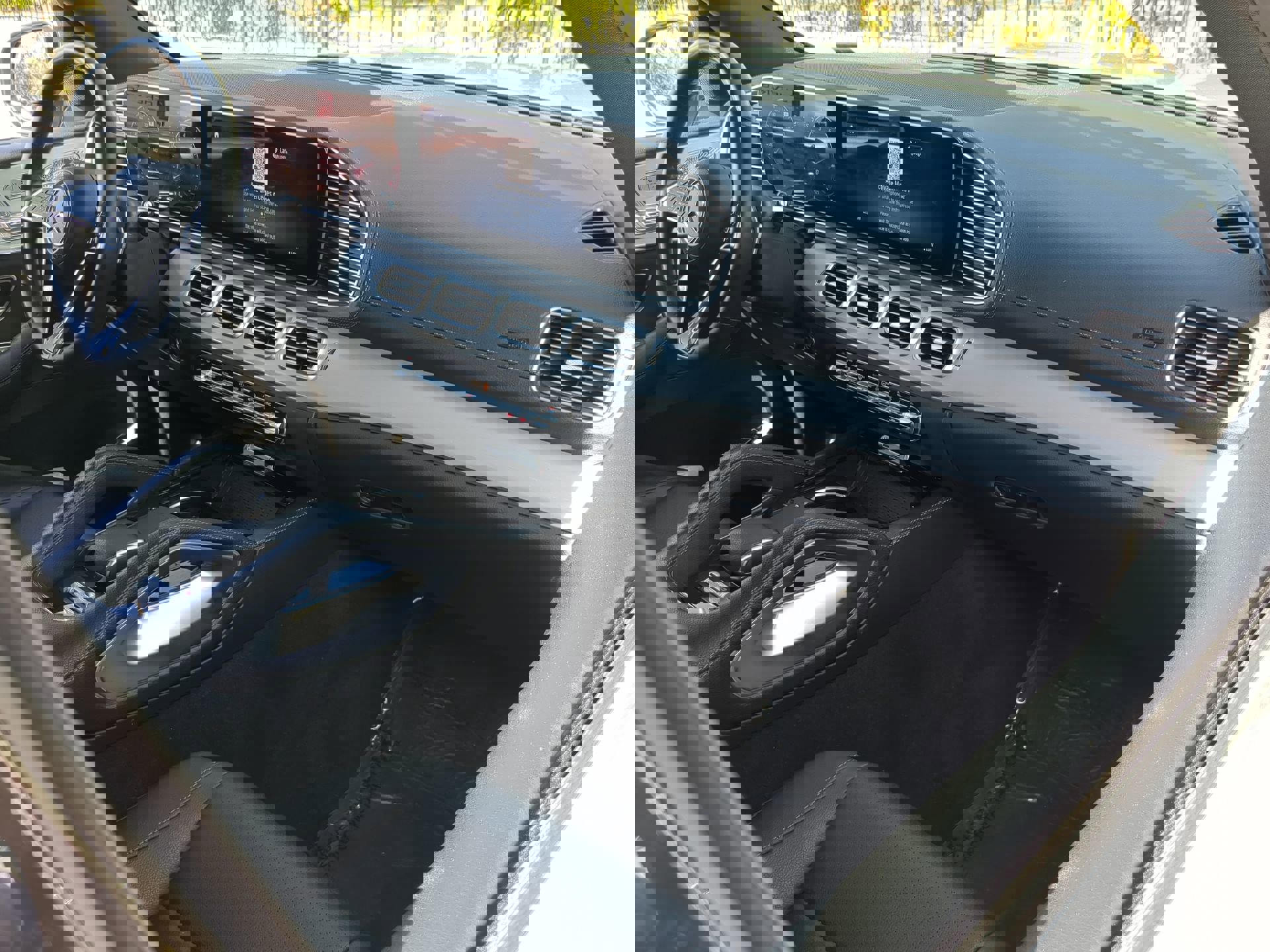 Used 2024 Mercedes-Benz GLS 450 4MATIC image 13