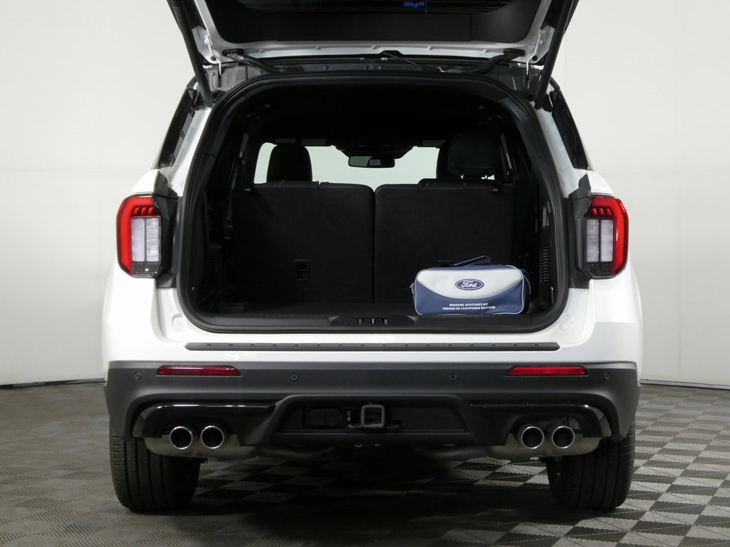New 2025 Ford Explorer ST image 24