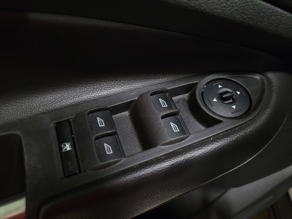 Used 2014 Ford Escape SE AWD/4WD image 27