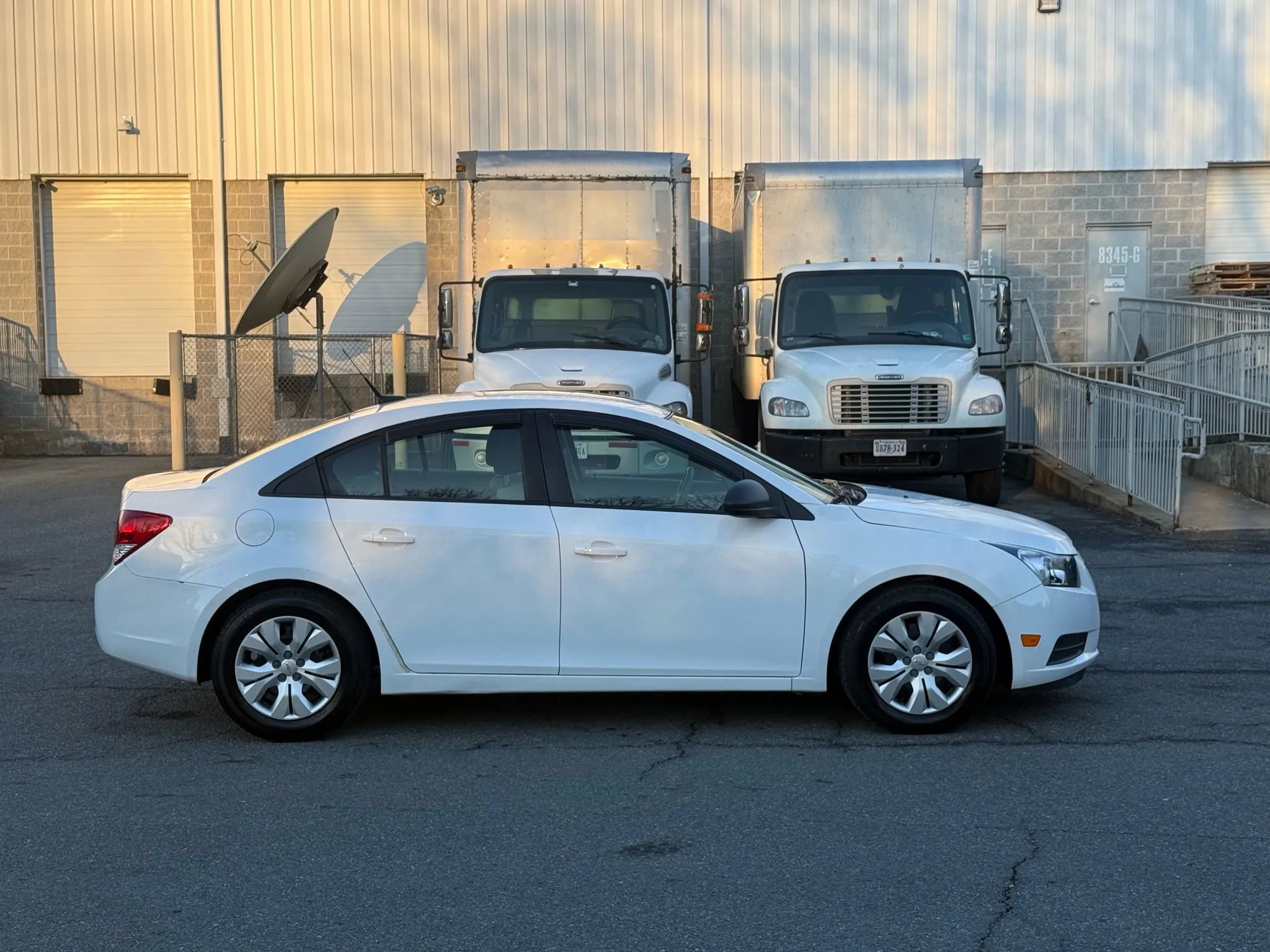 Used 2013 Chevrolet Cruze LS image 14