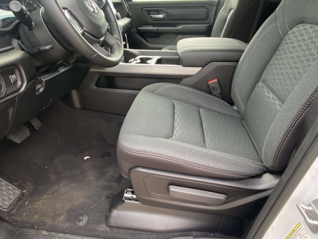 New 2026 RAM 1500 Express AWD/4WD image 13