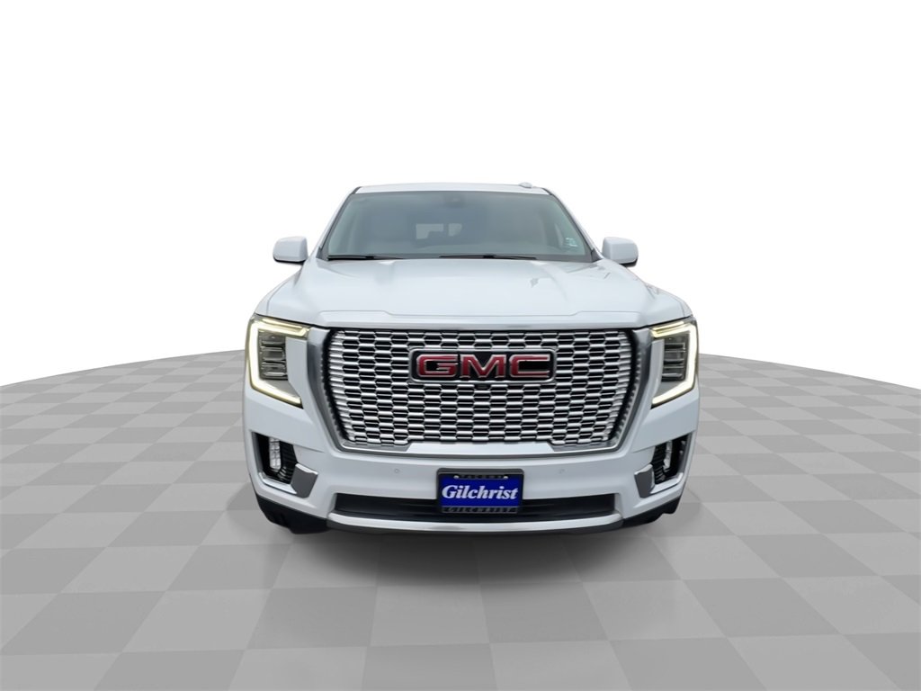 Used 2022 GMC Yukon XL Denali image 3
