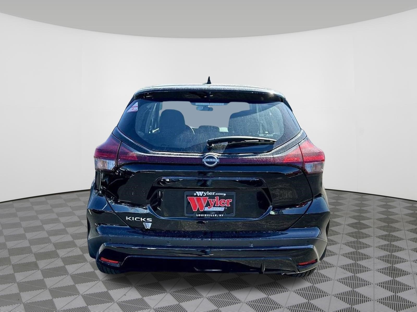 Certified 2025 Nissan Kicks Play S FWD image 18
