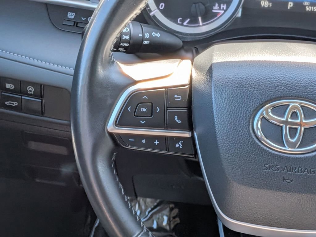 Used 2024 Toyota Highlander LE image 23