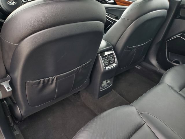 Used 2017 Kia Cadenza Technology FWD image 8