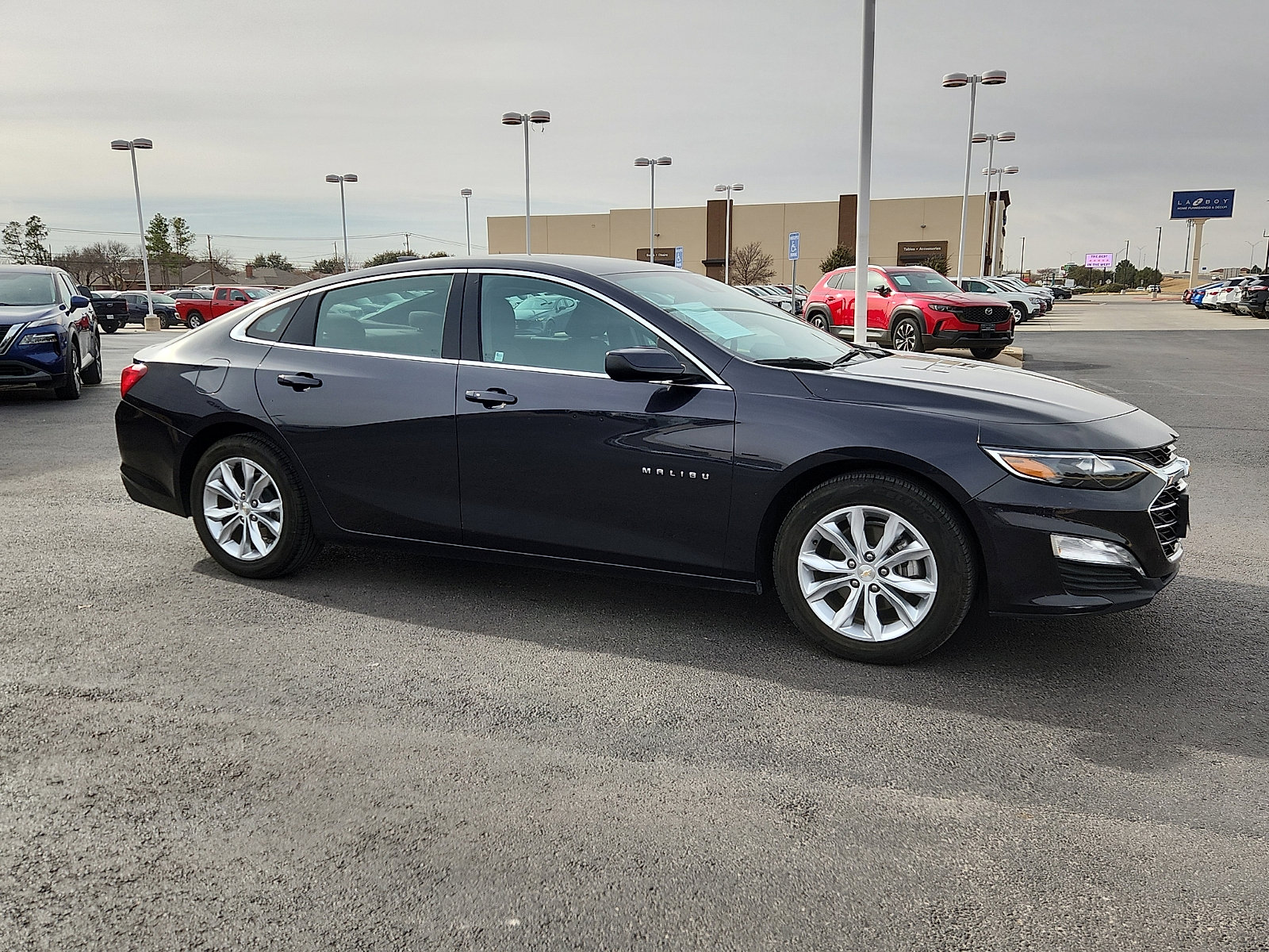 Used 2023 Chevrolet Malibu LT image 8