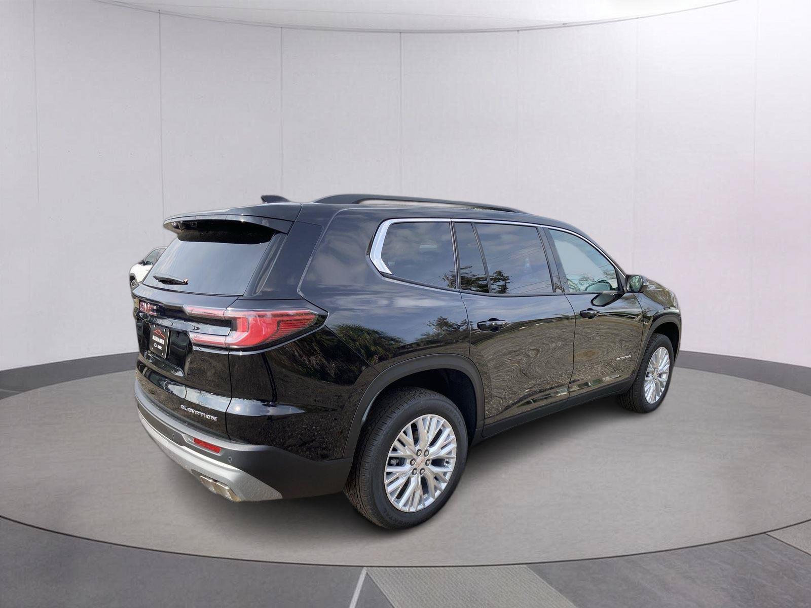 New 2026 GMC Acadia Elevation w/ Elevation Premium Package FWD image 5