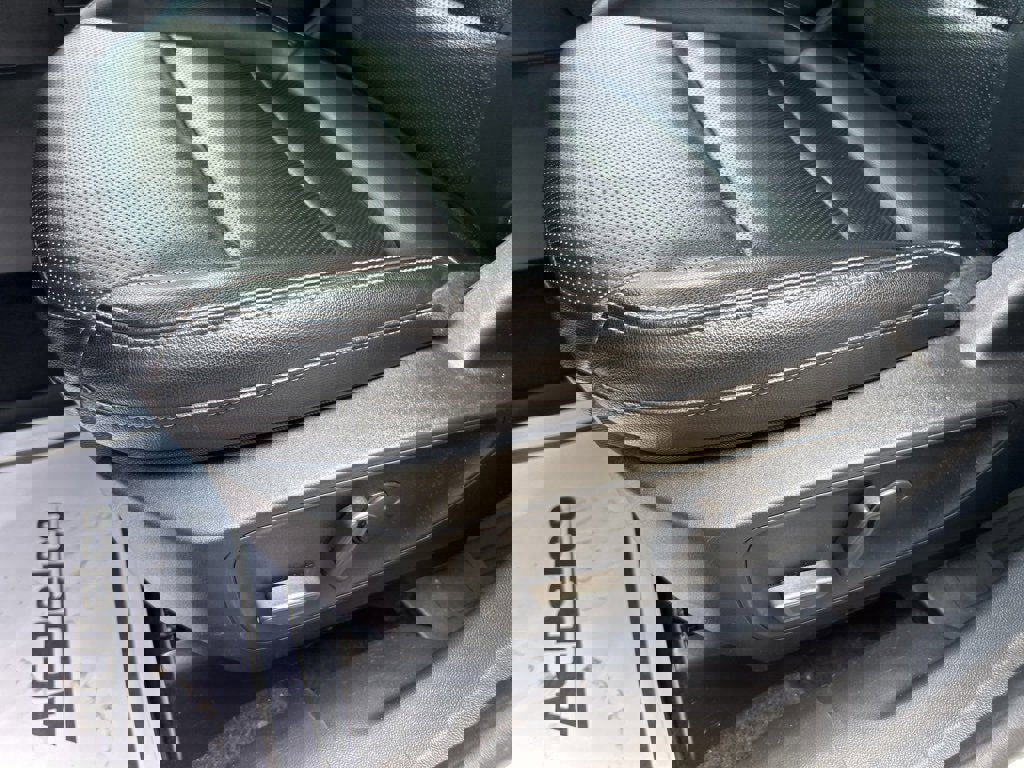 Used 2022 Ford Escape SEL w/ Technology Package image 23