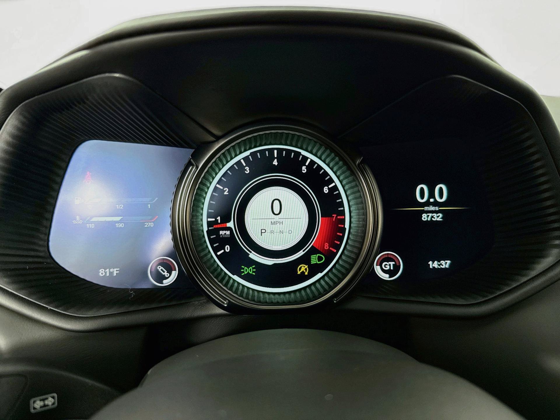 Used 2020 Aston Martin DB11 Coupe RWD image 13