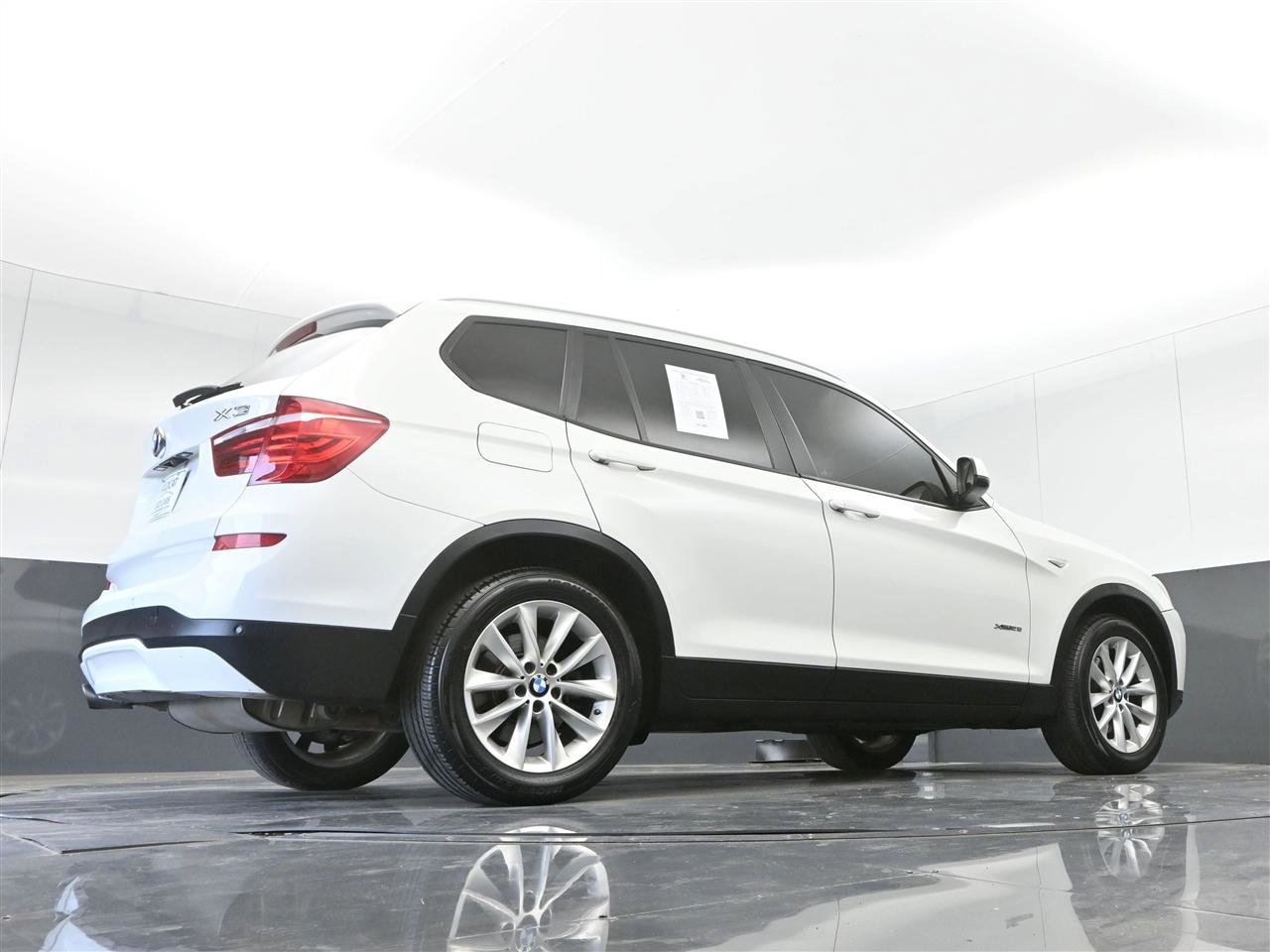 Used 2017 BMW X3 xDrive28i AWD/4WD image 32