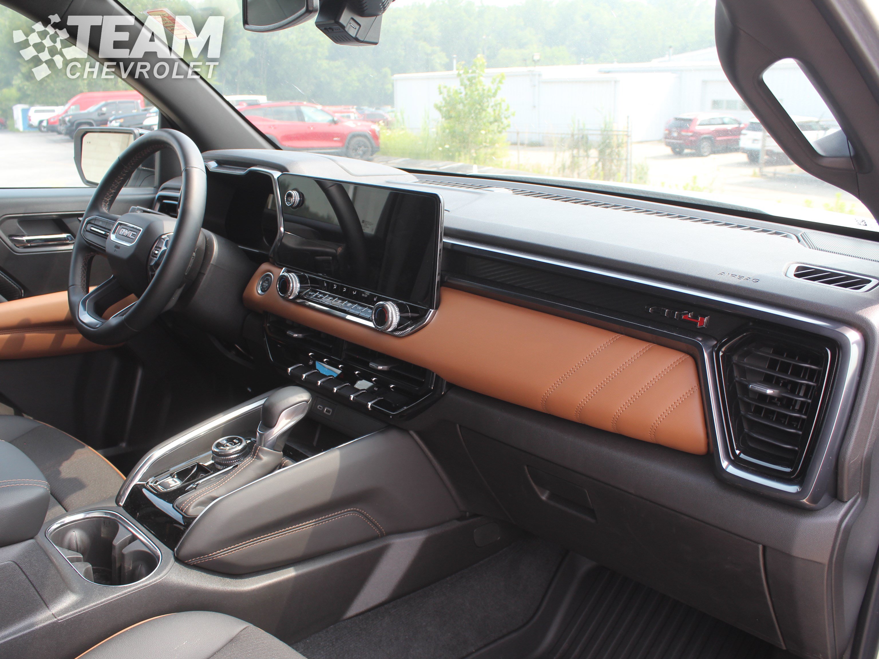 Certified 2025 GMC Canyon AT4 AWD/4WD image 26