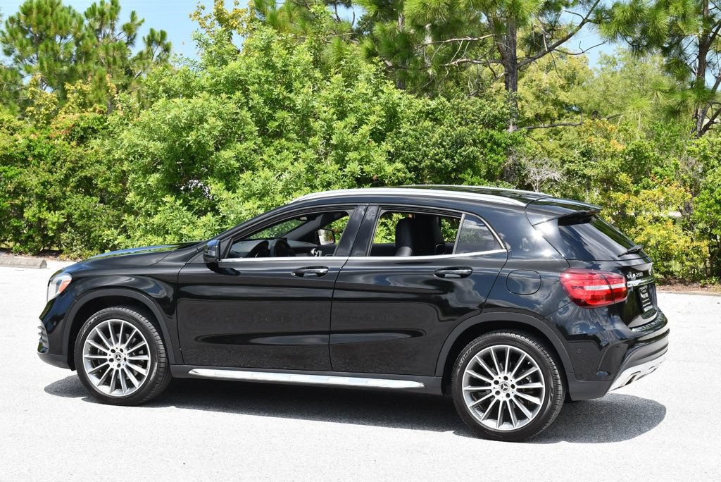 Used 2018 Mercedes-Benz GLA 250 4MATIC image 4