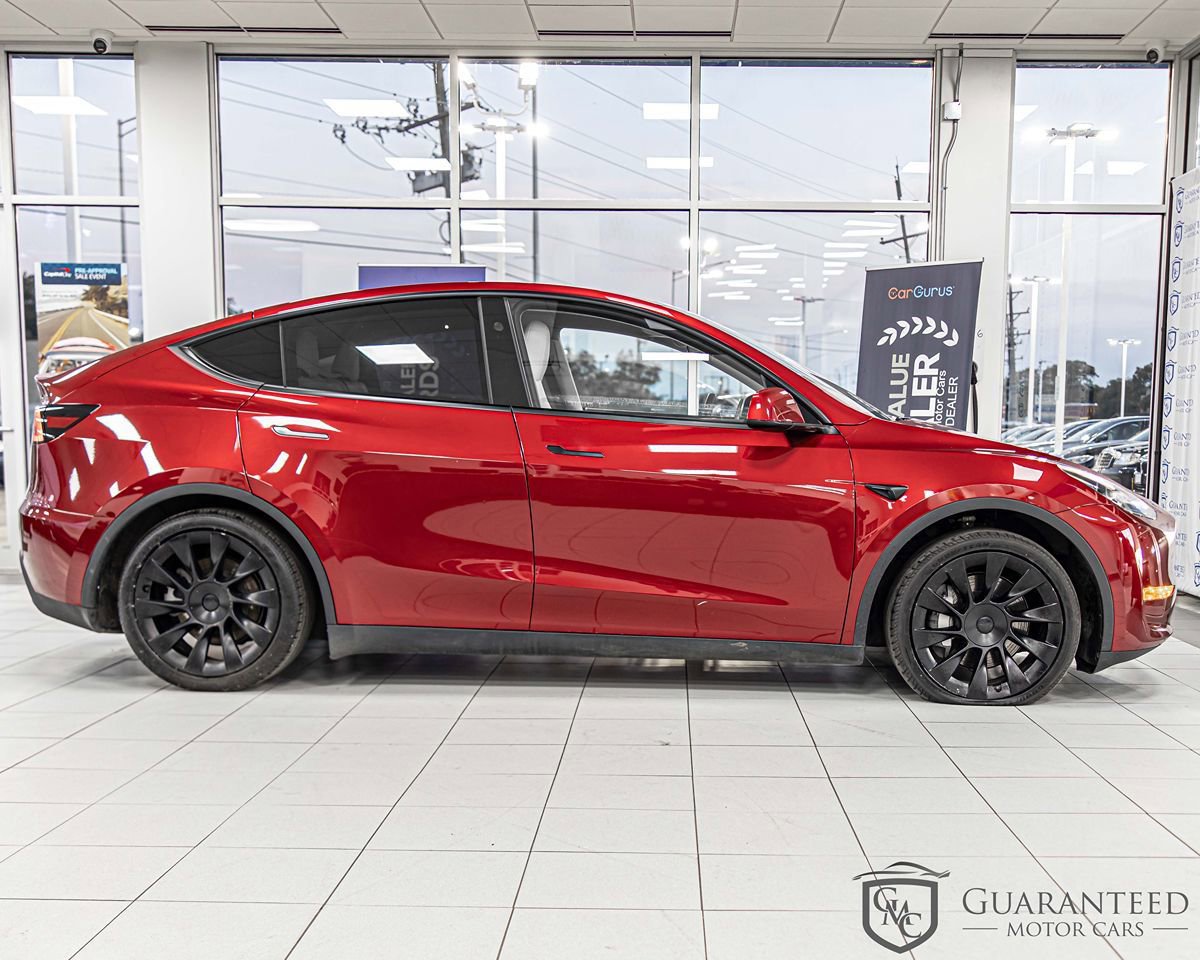 Used 2024 Tesla Model Y Long Range AWD/4WD image 10