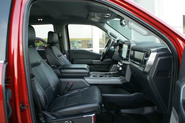 Certified 2022 Ford F150 Lariat w/ Equipment Group 502A High image 40