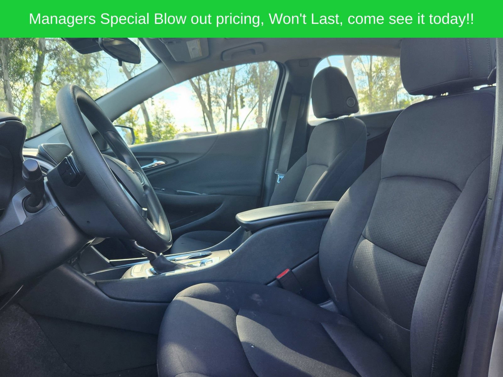 Used 2024 Chevrolet Malibu LT FWD image 17