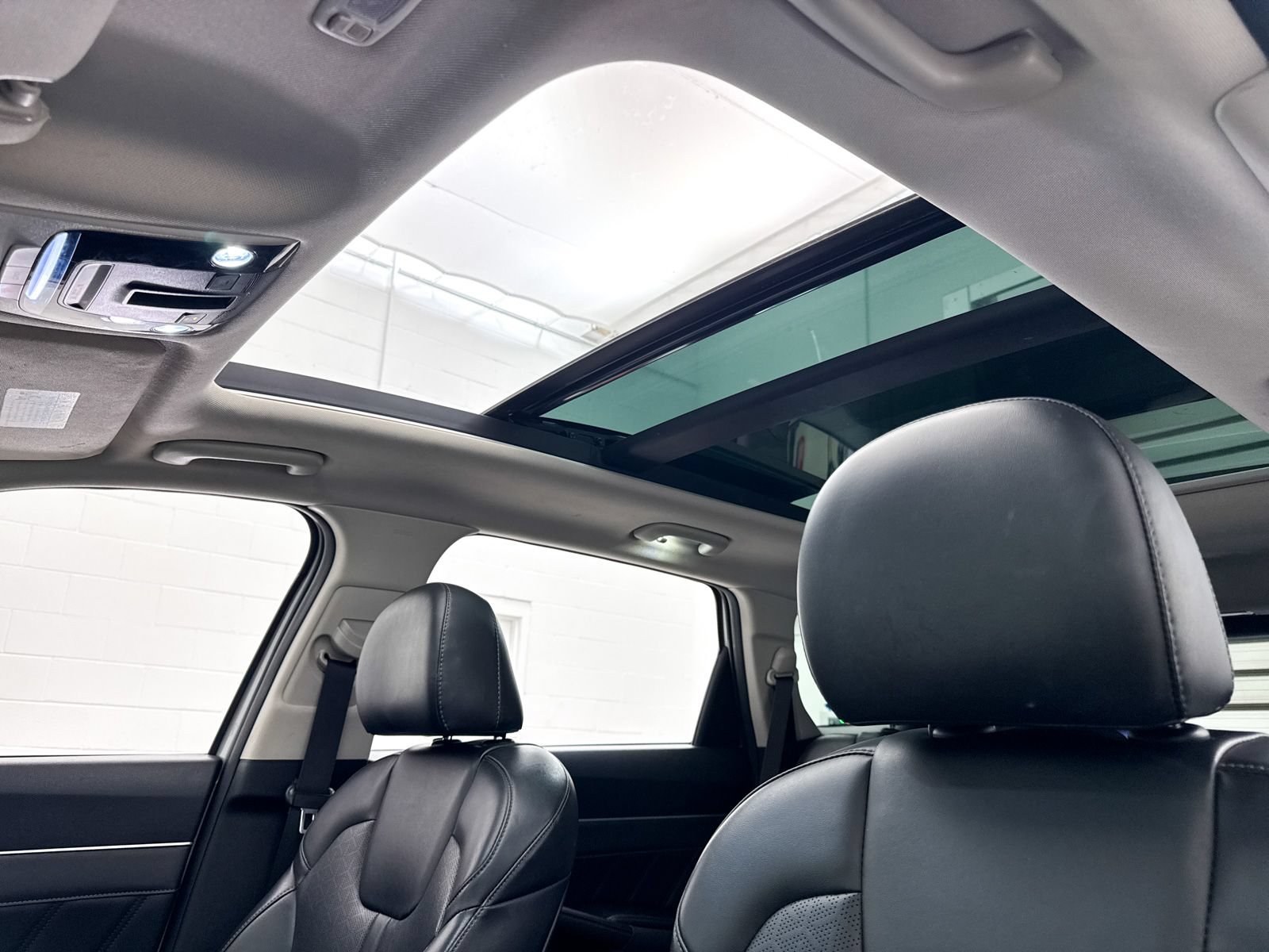 Used 2022 Kia Sorento SX FWD image 3