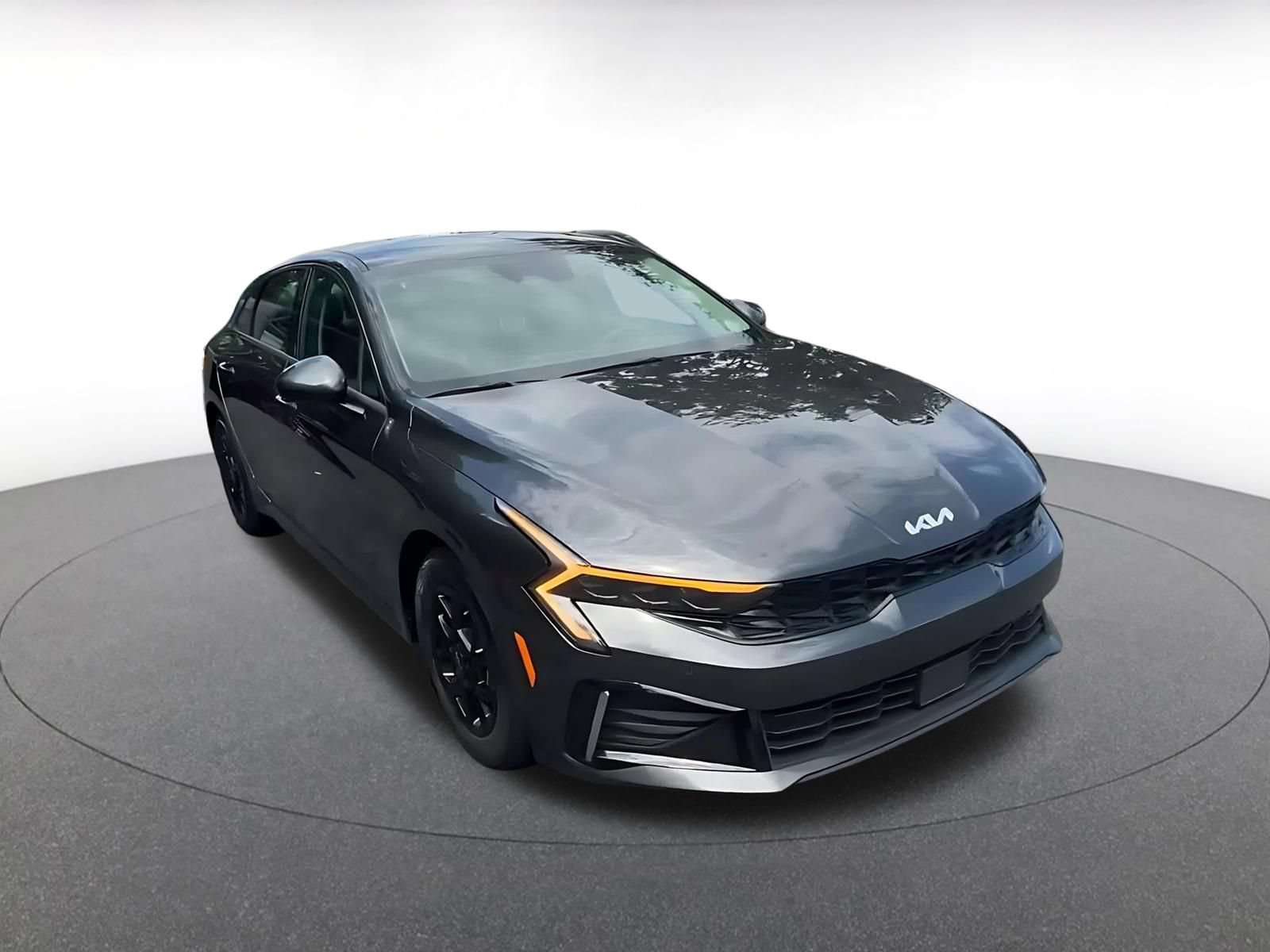 Used 2025 Kia K5 LXS FWD image 3