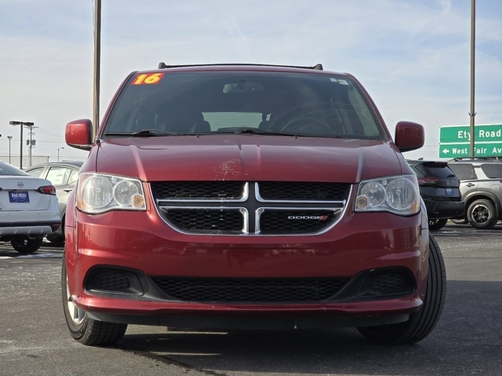 Used 2016 Dodge Grand Caravan SE image 5