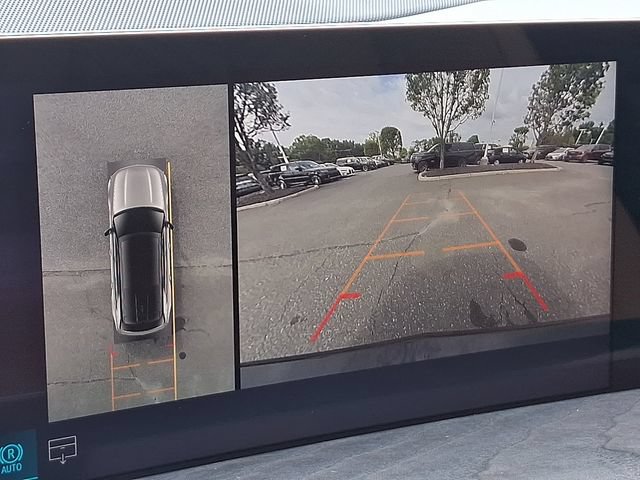 Used 2026 Cadillac Escalade IQ Sport 2 AWD/4WD image 18