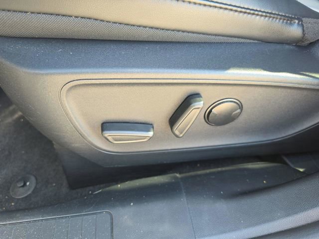 Used 2025 Ford Escape SE FWD image 26