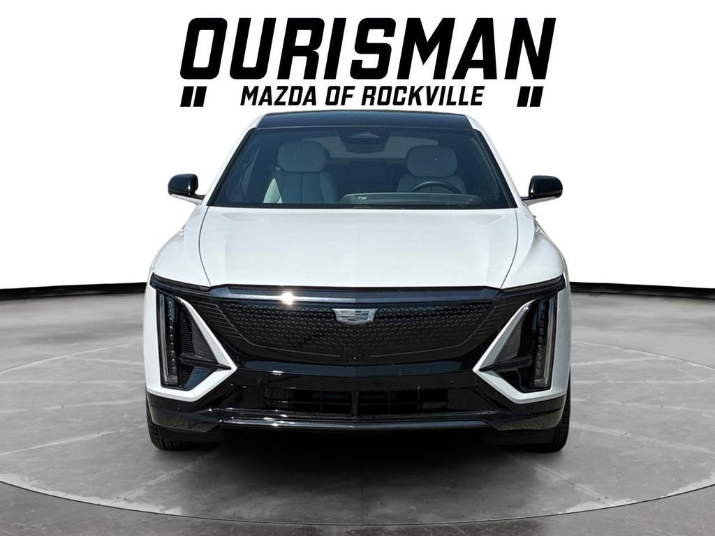 Used 2025 Cadillac Lyriq Sport AWD/4WD image 8