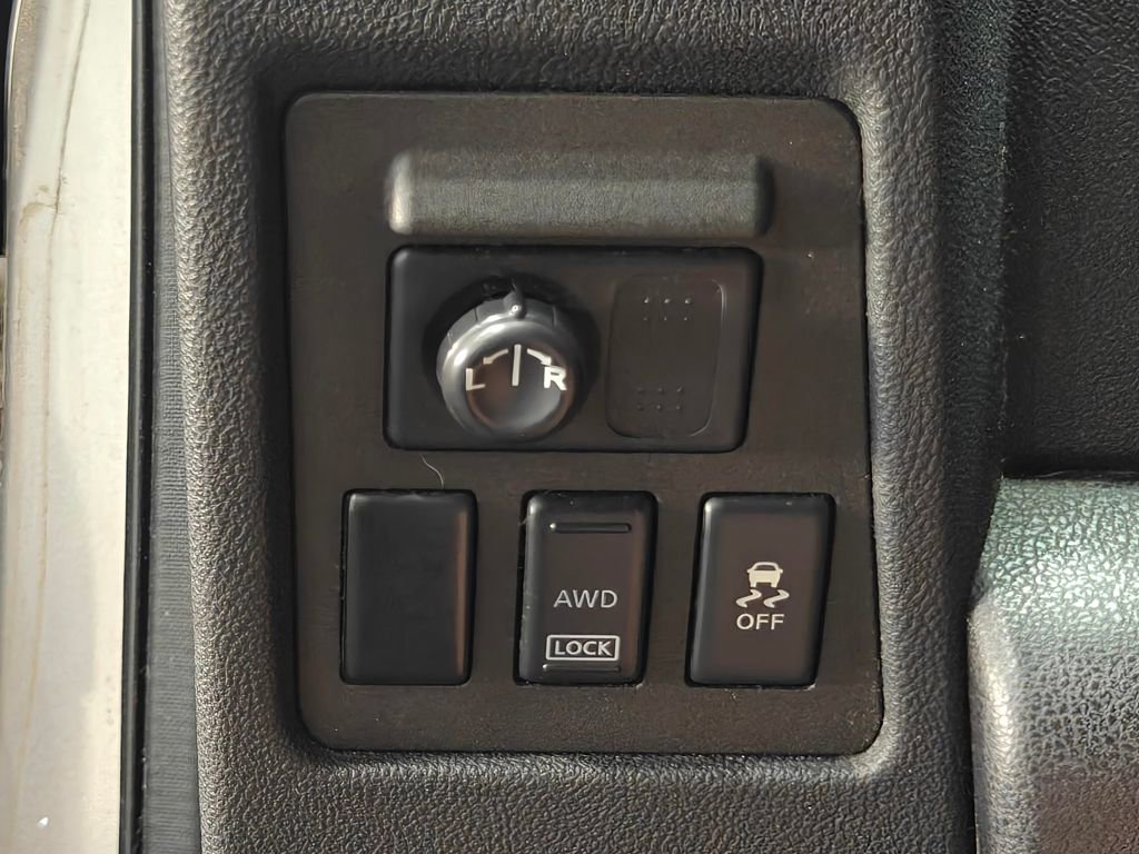 Used 2011 Nissan Rogue SV image 10