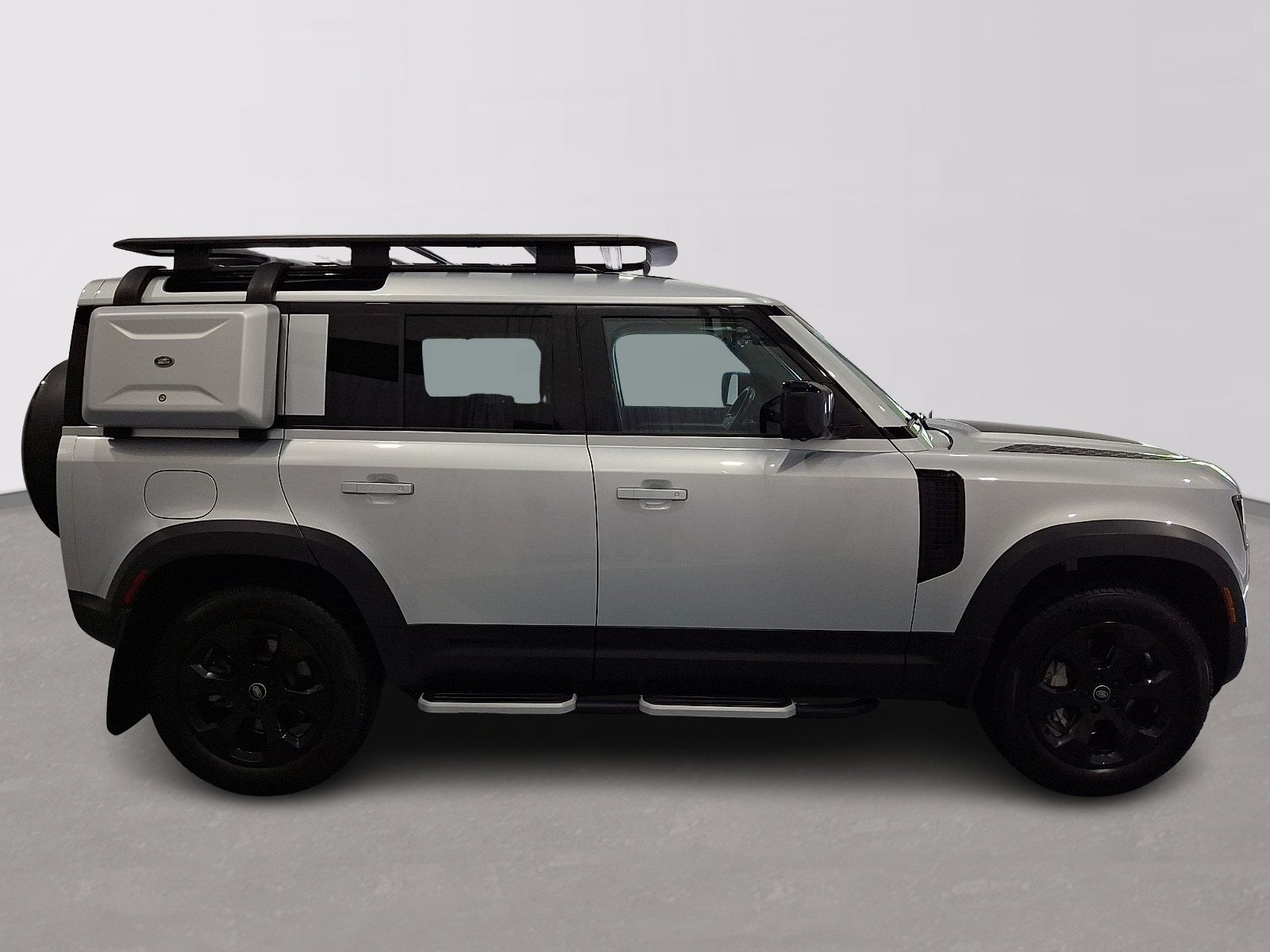 Certified 2023 Land Rover Defender 110 SE AWD/4WD image 5