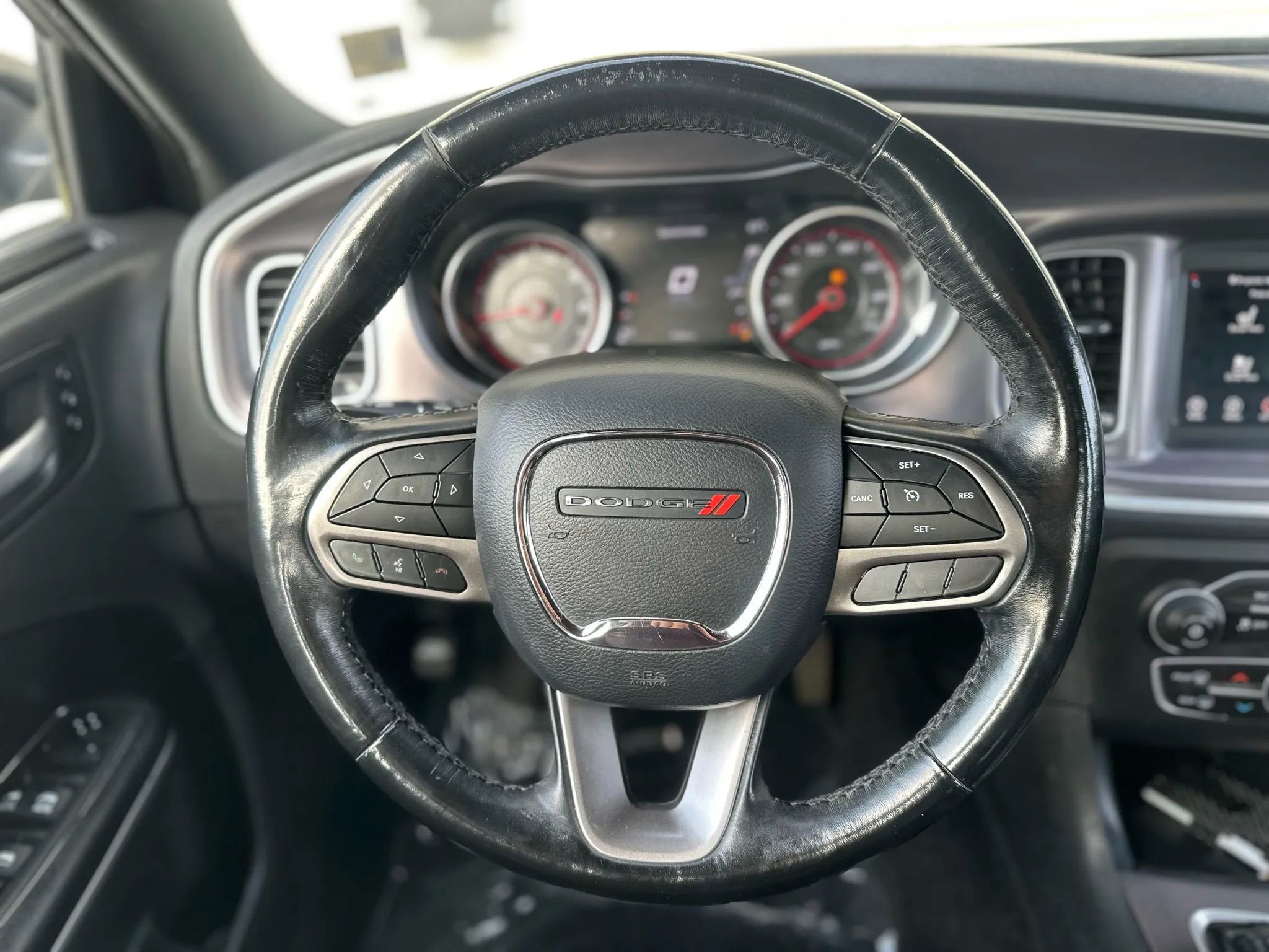 Used 2020 Dodge Charger SXT w/ Leather Interior Group image 21