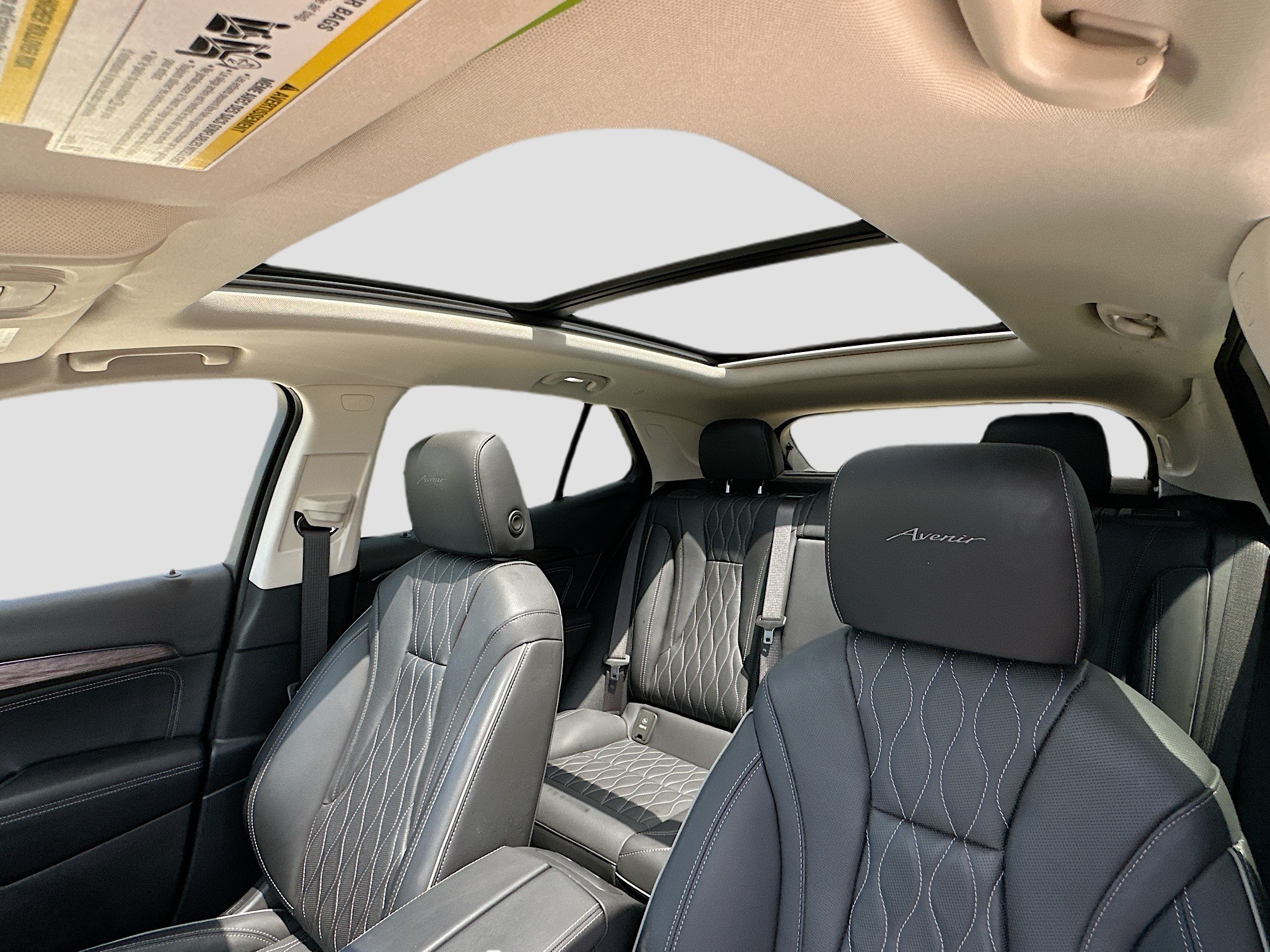 Used 2023 Buick Envision Avenir FWD image 23