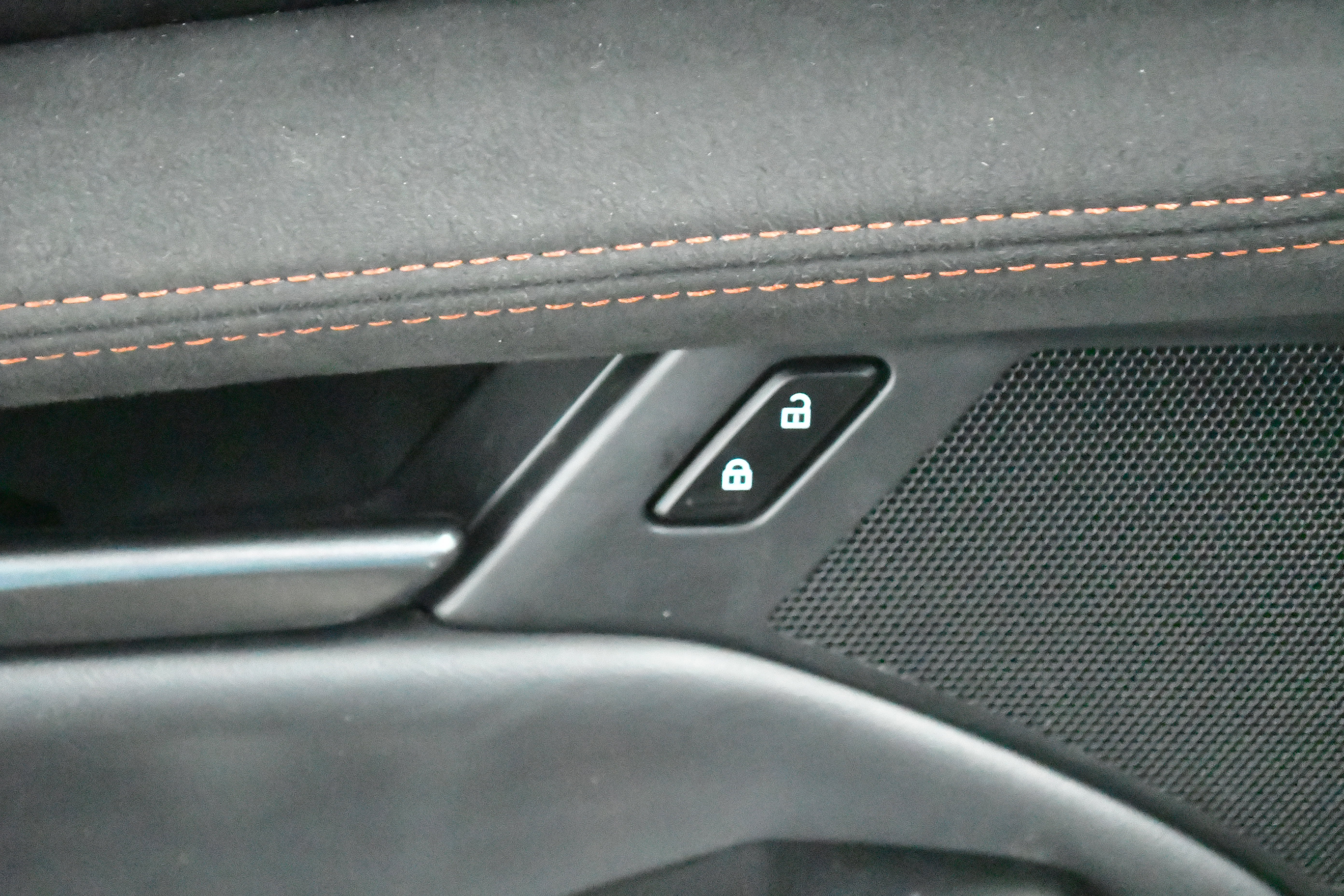 Used 2024 MAZDA MAZDA3 s image 32