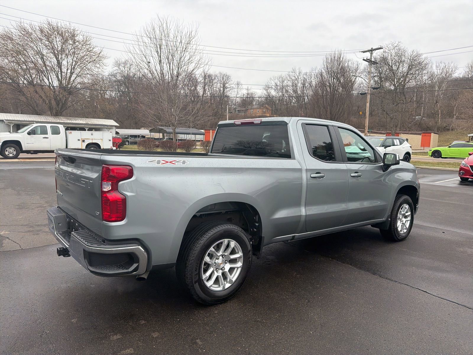 Used 2025 Chevrolet Silverado 1500 LT image 5