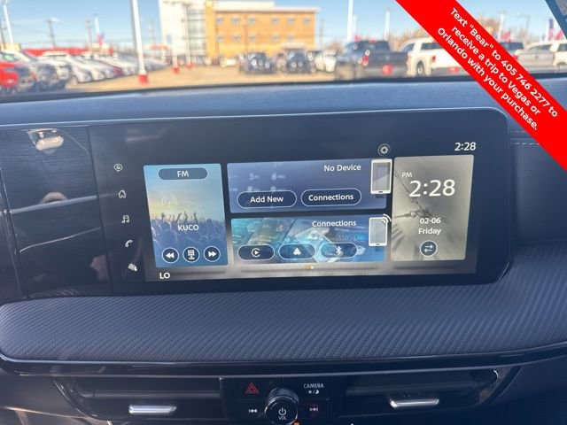 Certified 2025 Nissan Kicks SR image 25