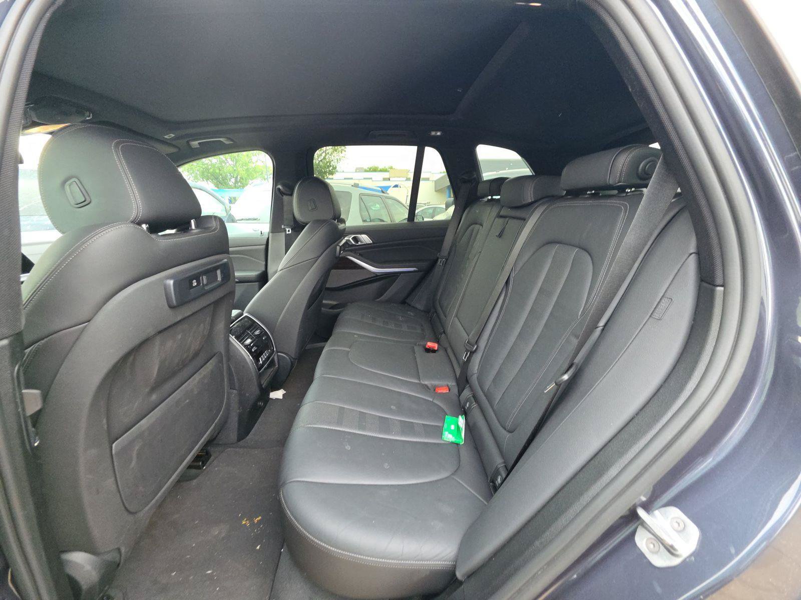 Used 2020 BMW X5 xDrive40i w/ M Sport Package AWD/4WD image 5