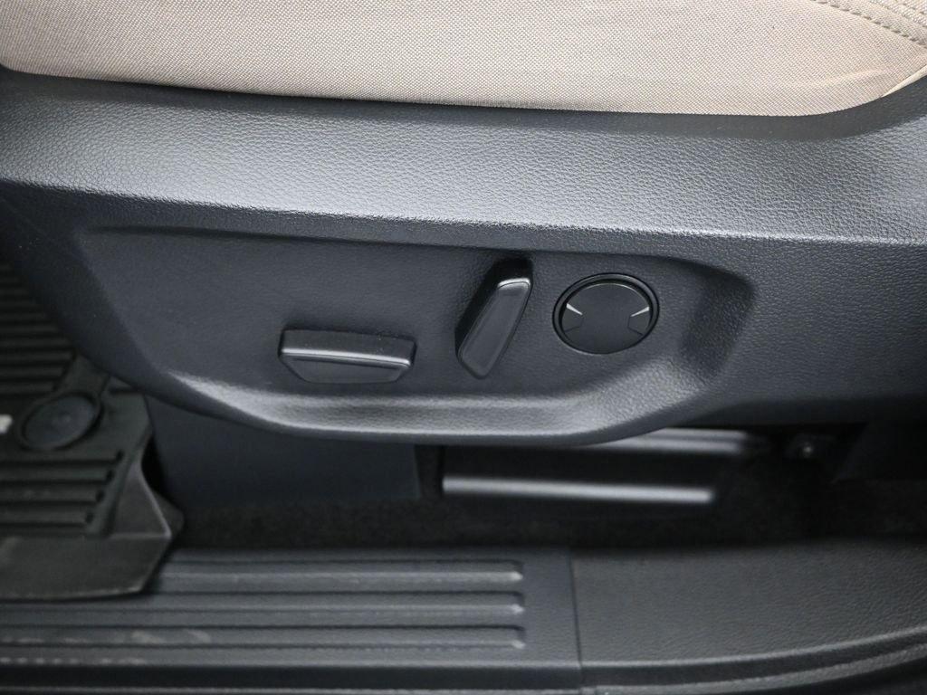 Used 2025 Ford Ranger XLT image 10