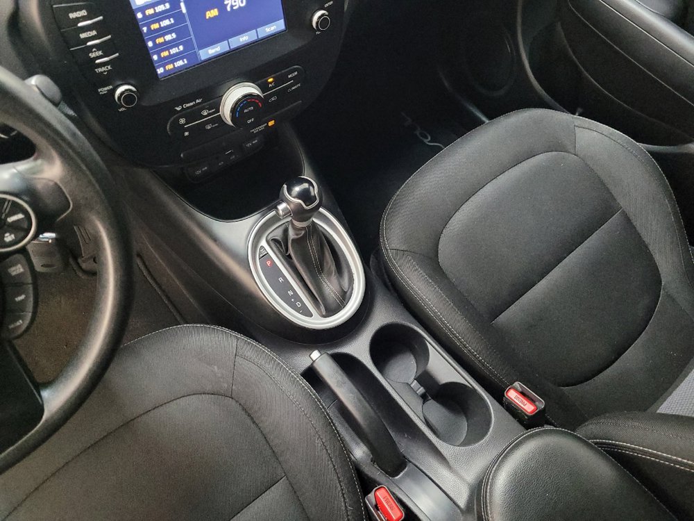 Used 2018 Kia Soul + FWD image 26