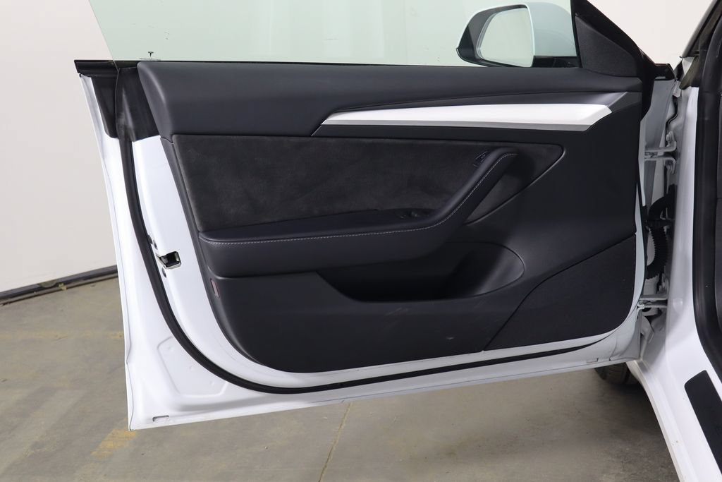Used 2023 Tesla Model 3 Standard Range RWD image 16