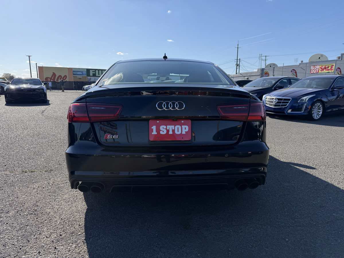 Used 2017 Audi S6 Prestige w/ S6 Sport Package AWD/4WD image 4