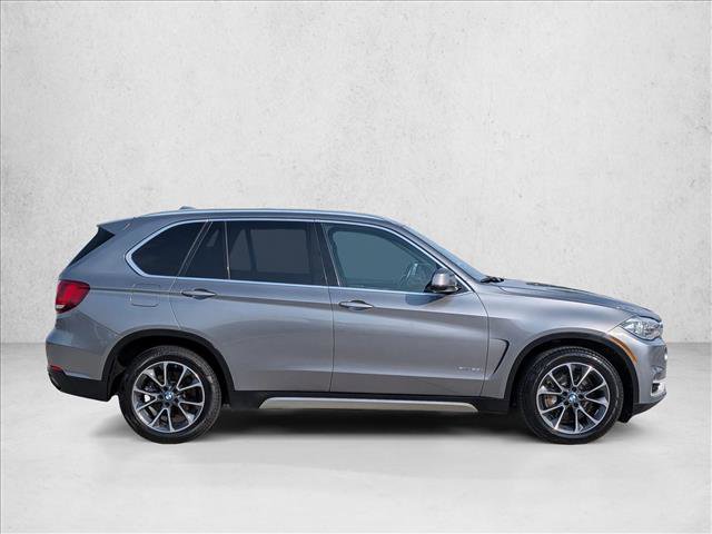 Used 2017 BMW X5 xDrive50i AWD/4WD image 4