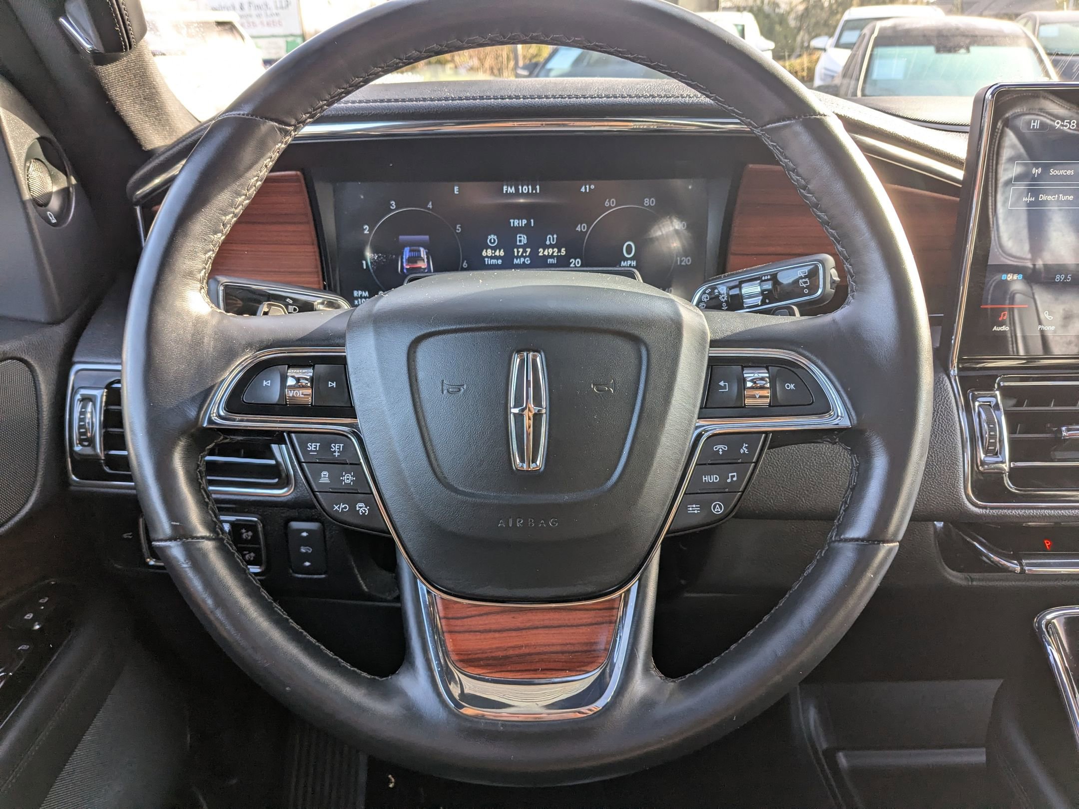 Used 2024 Lincoln Navigator Reserve image 13