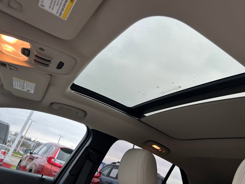 Used 2023 Buick Encore GX Essence w/ Experience Buick Package image 25