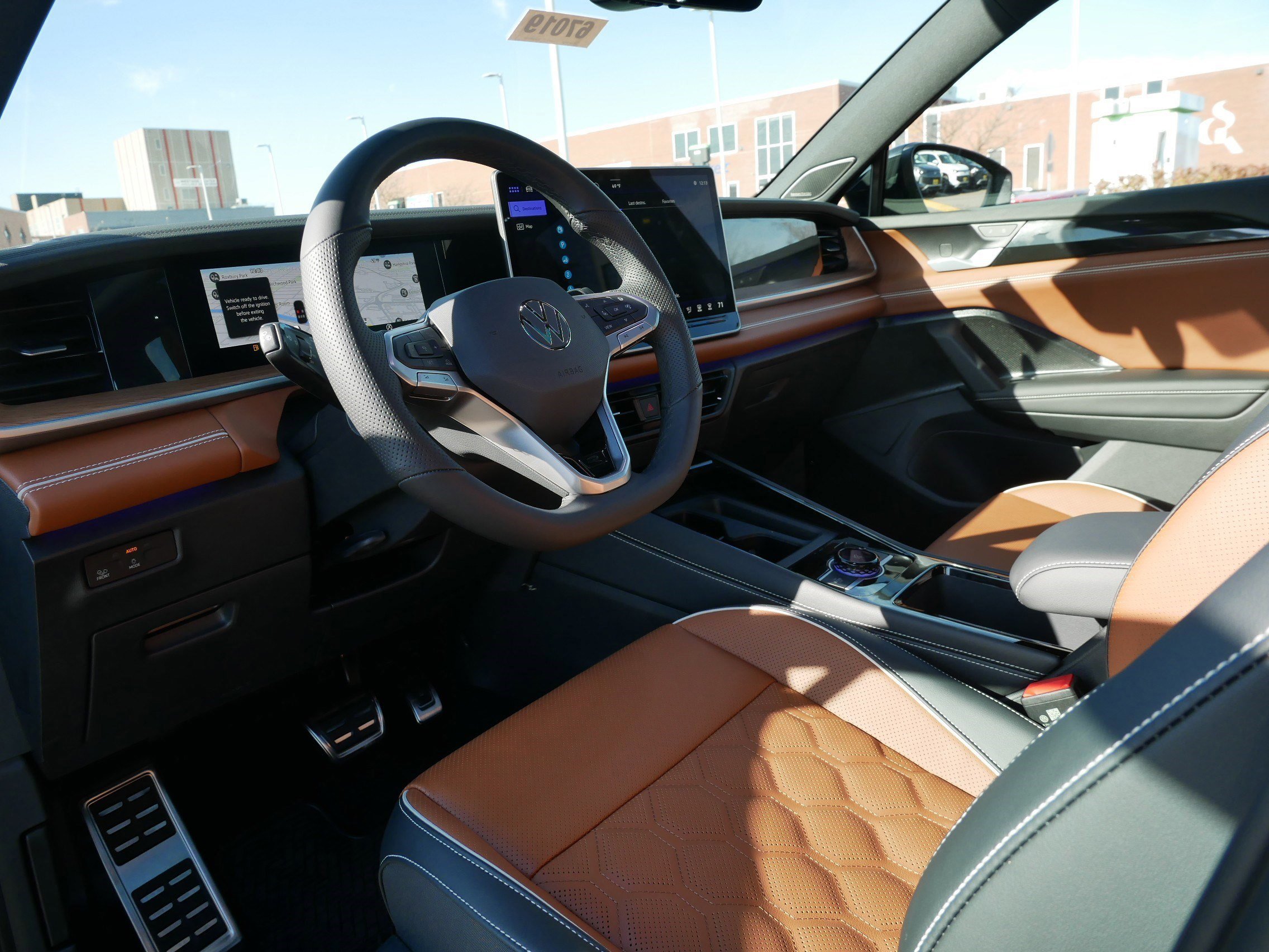 New 2026 Volkswagen Tiguan SEL R-Line image 3