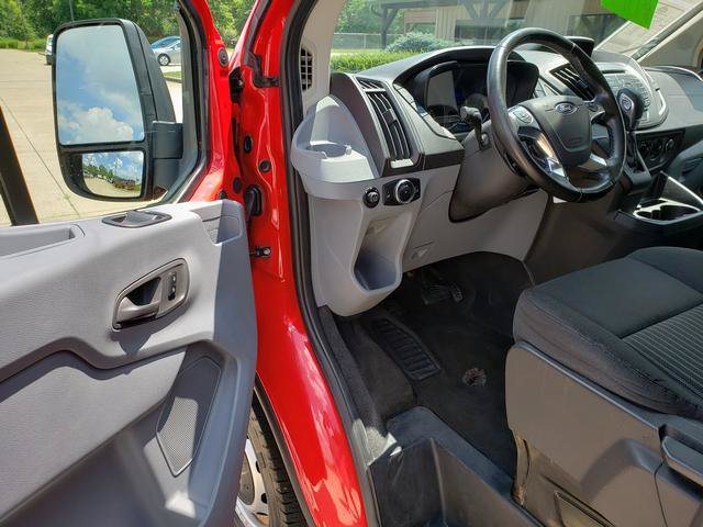 Used 2016 Ford Transit 150 XL RWD image 10