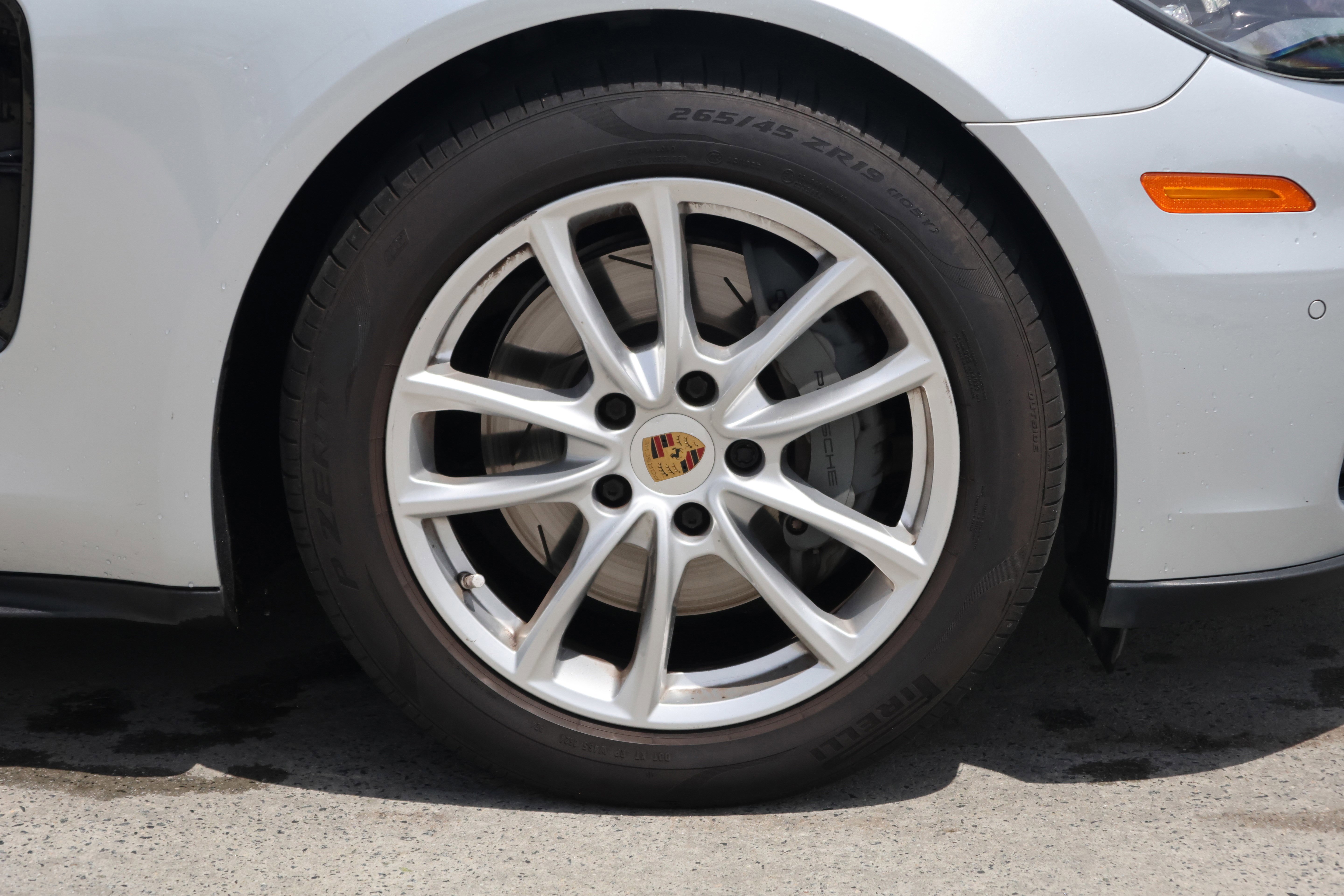 Used 2017 Porsche Panamera 4S image 11