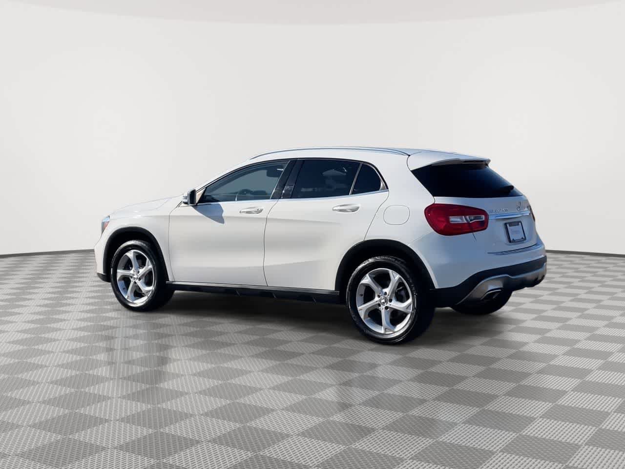 Used 2020 Mercedes-Benz GLA 250 4MATIC image 6