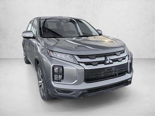 Used 2024 Mitsubishi Outlander Sport SE image 3