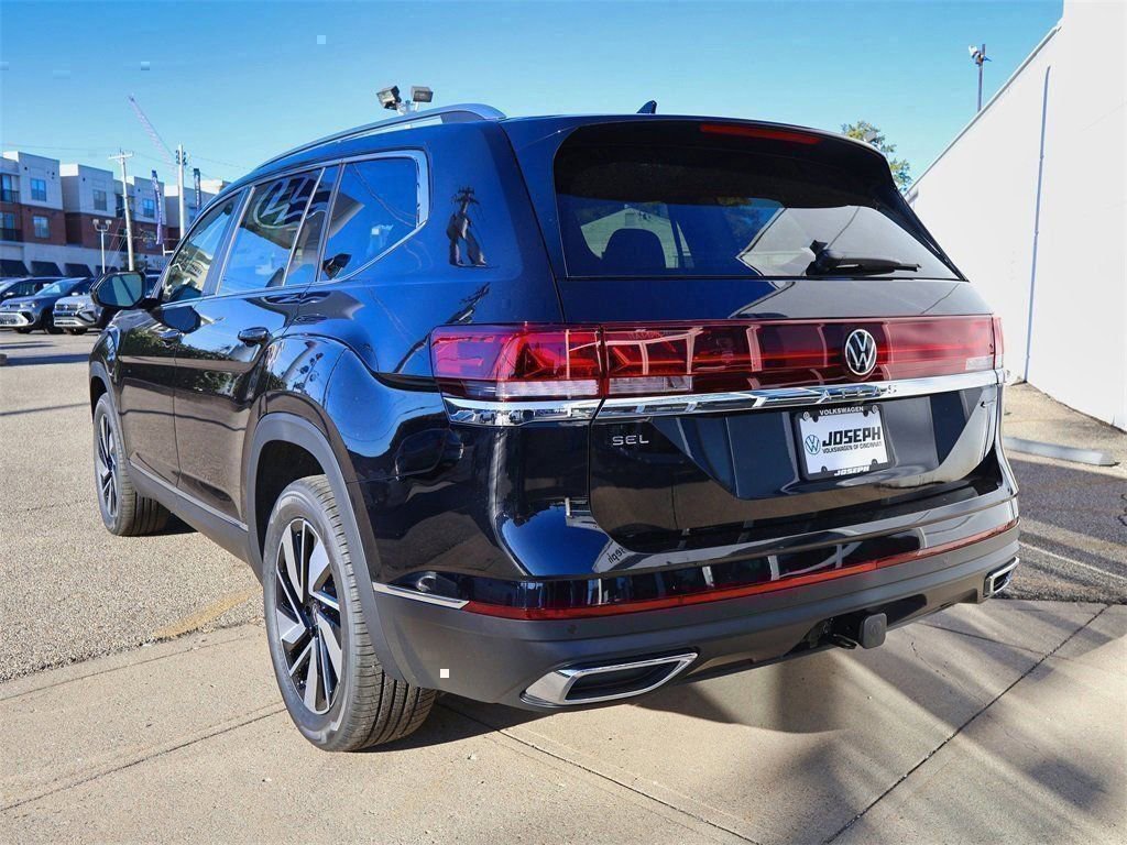 New 2026 Volkswagen Atlas SEL image 3